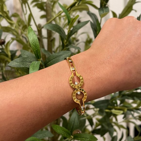 Tiara Cuff Bangle - Picture 2 of 3